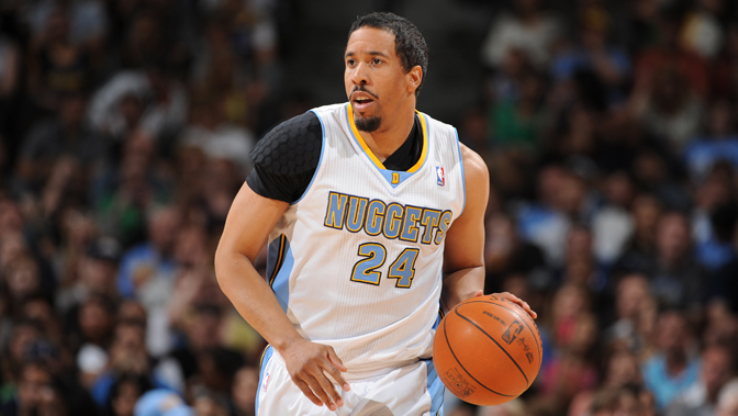 他本应先在 他本应先在